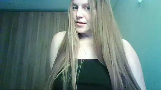 Evasapples online show from March 31, 7:49 pm