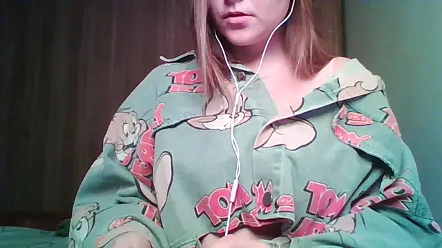 Evasapples online show from February 4, 7:09 pm