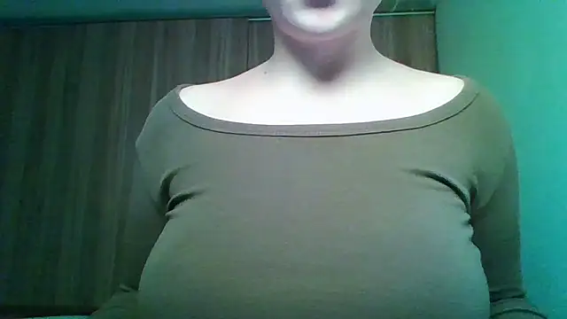 Snapshot of Evasapples chatting on November 23, 5:12 pm Evasapples online show from November 23, 5:12 pm