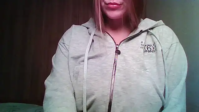 Evasapples online show from May 17, 7:47 pm