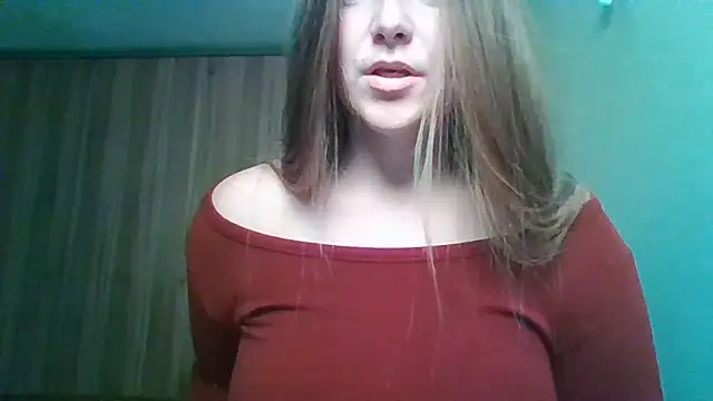 Snapshot of Evasapples chatting on June 11, 1:19 pm Evasapples online show from June 11, 1:19 pm