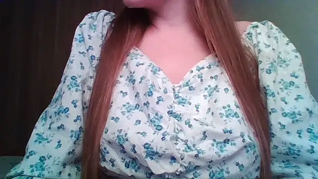 Snapshot of Evasapples chatting on June 21, 6:25 pm Evasapples online show from June 21, 6:25 pm
