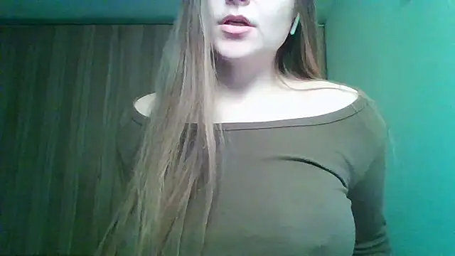 Evasapples online show from March 22, 9:38 pm