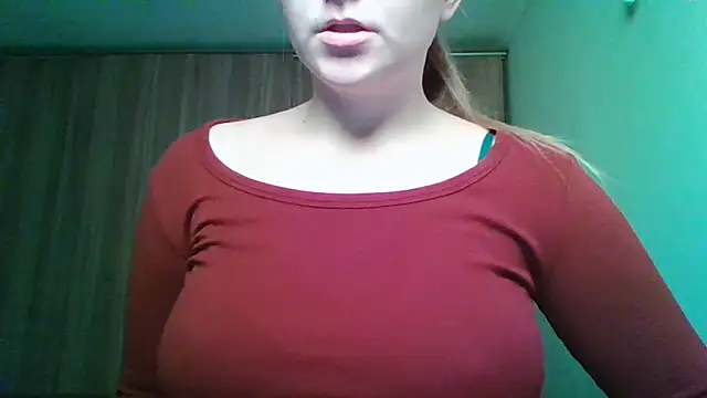 Snapshot of Evasapples chatting on November 14, 1:26 pm Evasapples online show from November 14, 1:26 pm