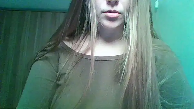 Evasapples online show from March 16, 8:33 pm