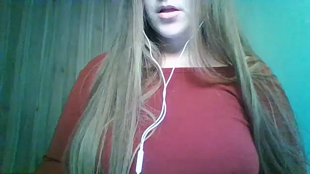 Snapshot of Evasapples chatting on June 20, 8:58 pm Evasapples online show from June 20, 8:58 pm