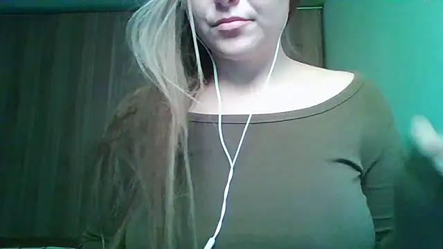 Snapshot of Evasapples chatting on November 30, 4:41 pm Evasapples online show from November 30, 4:41 pm