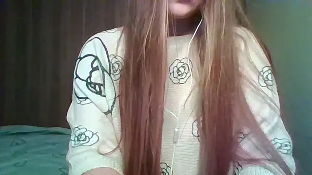 Evasapples online show from April 2, 7:31 pm