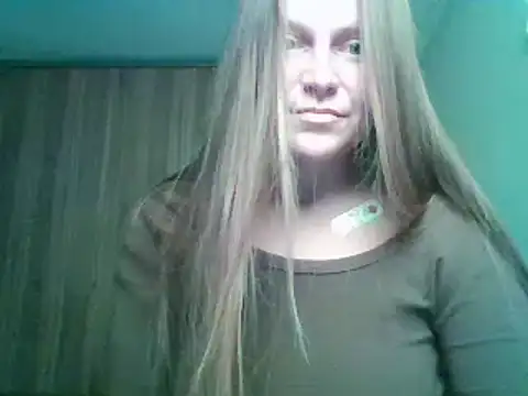 Snapshot of Evasapples chatting on September 14, 12:16 pm Evasapples online show from September 14, 12:16 pm
