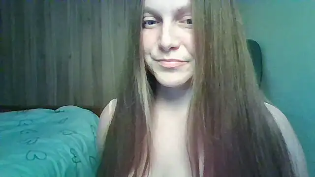 Evasapples online show from March 26, 9:35 pm