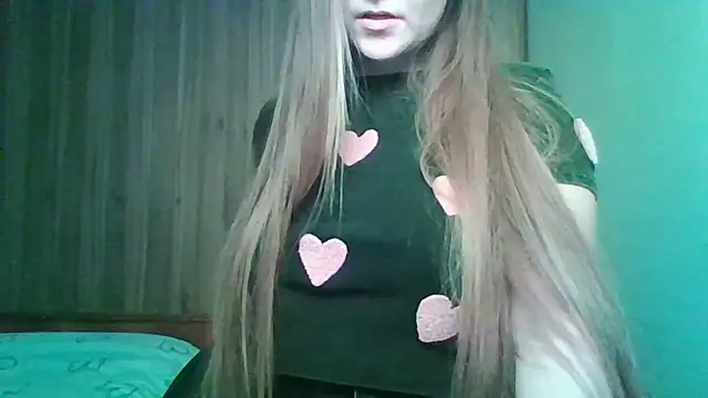 Evasapples online show from February 17, 11:57 pm