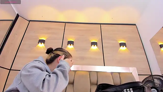 dorothy vegga online show from January 10, 3:35 am