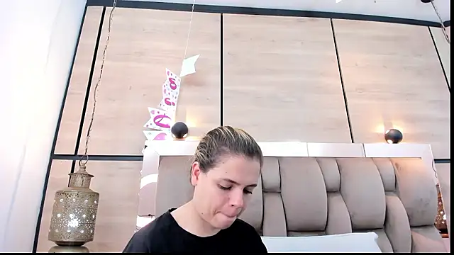 dorothy vegga online show from February 21, 3:08 am