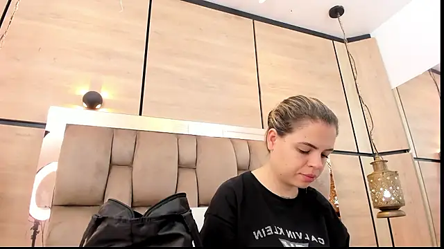 dorothy vegga online show from February 23, 3:41 am