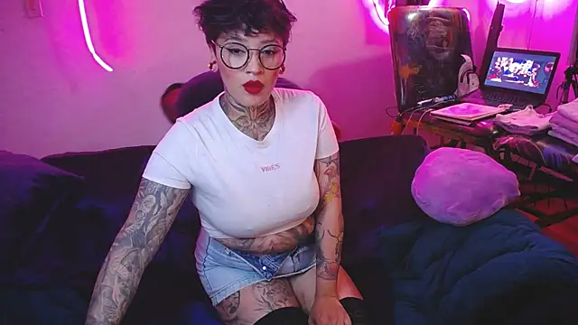 tatouagendecouple online show from September 14, 12:33 am