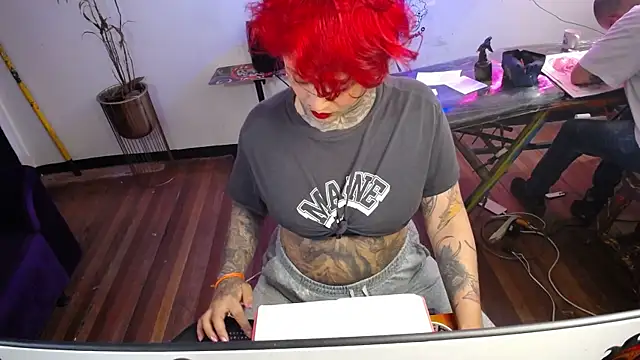 tatouagendecouple online show from November 21, 6:45 am