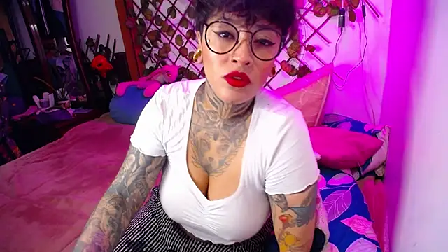 tatouagendecouple online show from September 14, 4:51 pm