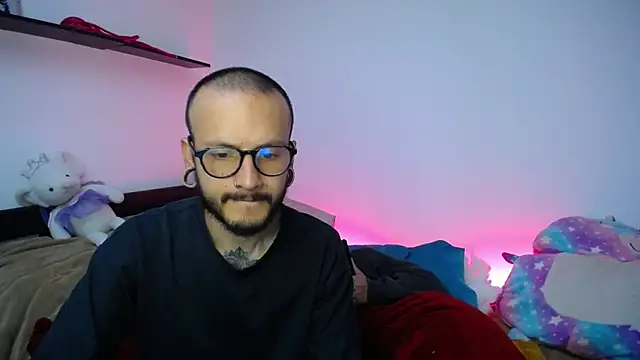 tatouagendecouple online show from March 4, 5:53 am