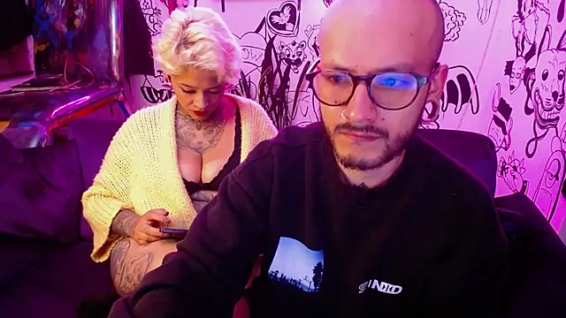 tatouagendecouple online show from January 30, 5:30 am