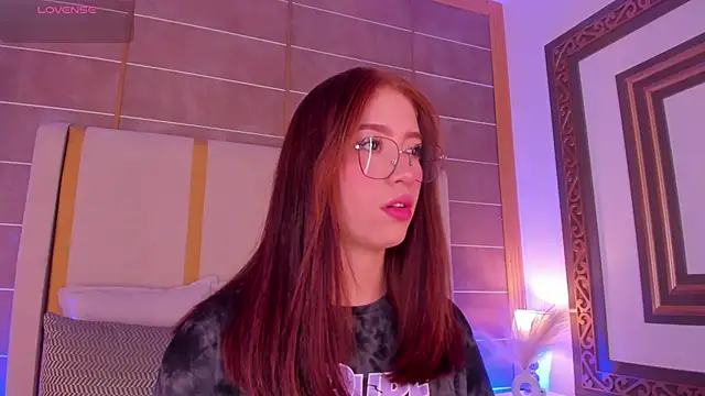 AbigailCarter online show from February 1, 11:36 pm