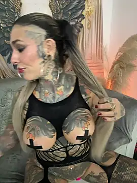 remyflux666 online show from March 15, 1:45 am