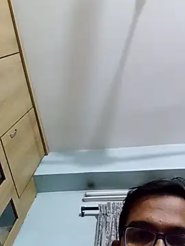 akash125800 online show from February 16, 7:34 pm