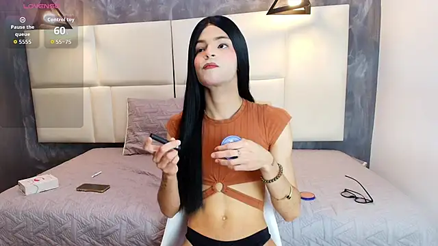 Realbadbxtch online show from December 4, 4:06 pm