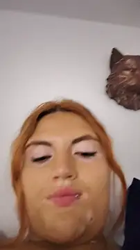 Snapshot of becca_diamond chatting on November 1, 4:23 pm becca diamond online show from November 1, 4:23 pm