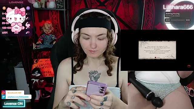 BrandiWRLD 999 online show from December 18, 8:12 pm