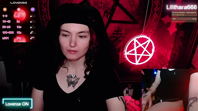 BrandiWRLD 999 online show from October 30, 7:55 pm