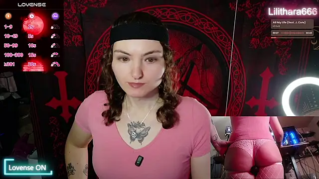 BrandiWRLD 999 online show from November 20, 7:25 pm