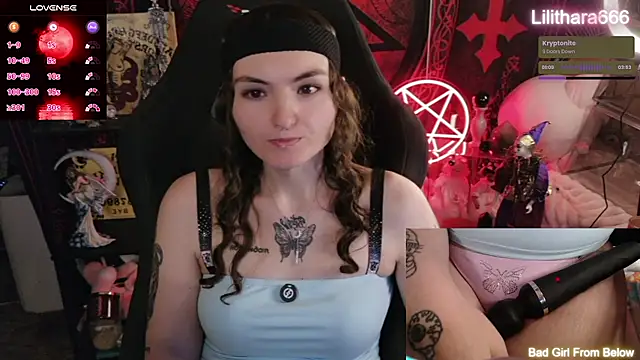 Snapshot of BrandiWRLD_999 chatting on July 5, 4:14 pm BrandiWRLD 999 online show from July 5, 4:14 pm