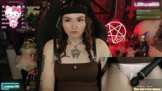 BrandiWRLD 999 online show from May 14, 1:35 am