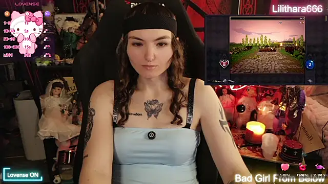 BrandiWRLD 999 online show from April 21, 4:35 pm