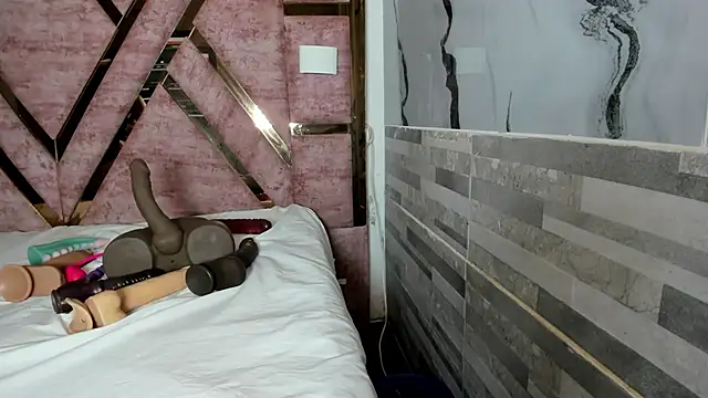 tifany bigdick online show from November 26, 7:03 pm