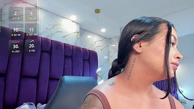 emma carterr1 online show from April 16, 5:25 pm