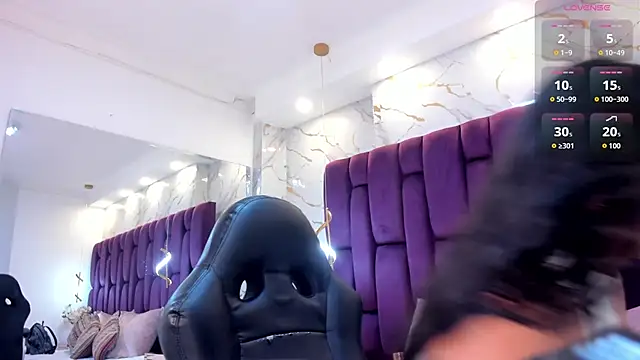 emma carterr1 online show from October 31, 5:20 pm