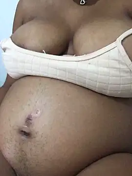 Snapshot of gravidinha4 chatting on January 7, 2:20 am gravidinha4 online show from January 7, 2:20 am