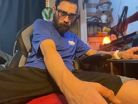 slutty guy12 online show from March 13, 9:48 pm