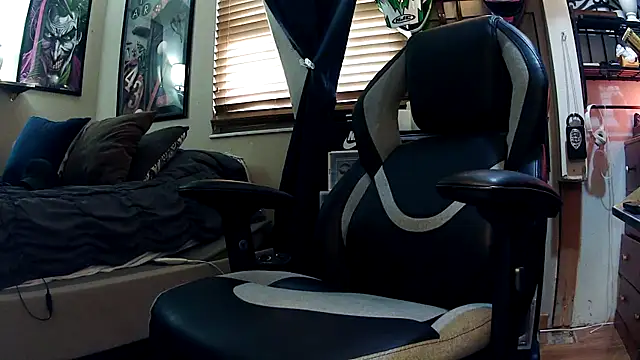 slutty guy12 online show from March 3, 8:21 pm