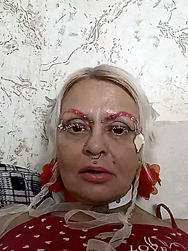 Snapshot of Gardener_of_Illusions chatting on November 22, 12:10 am Gardener of Illusions online show from November 22, 12:10 am