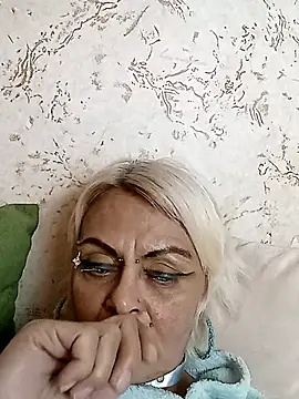 Snapshot of Gardener_of_Illusions chatting on December 2, 12:55 am Gardener of Illusions online show from December 2, 12:55 am