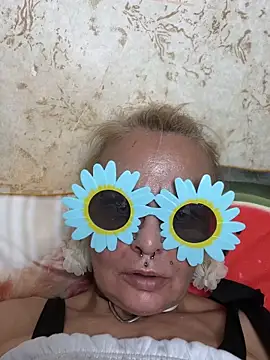 Gardener of Illusions online show from May 29, 2:39 am