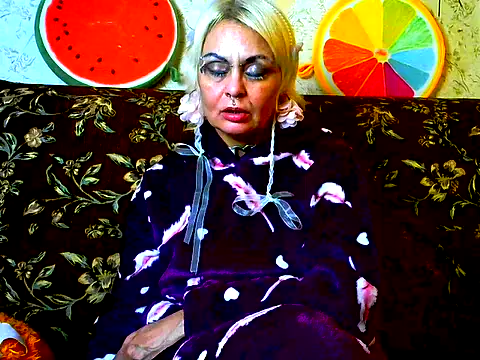 Snapshot of Gardener_of_Illusions chatting on October 19, 9:12 am Gardener of Illusions online show from October 19, 9:12 am