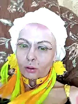 Gardener of Illusions online show from March 22, 6:33 am
