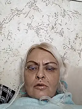 Snapshot of Gardener_of_Illusions chatting on November 9, 7:56 am Gardener of Illusions online show from November 9, 7:56 am