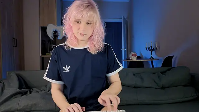 Gregory Byyrd online show from April 16, 9:04 pm