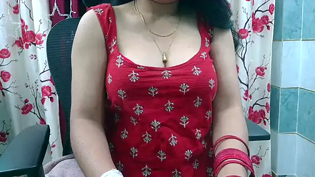 Snapshot of Lovely_Sanvi chatting on January 14, 4:05 am Lovely Sanvi online show from January 14, 4:05 am