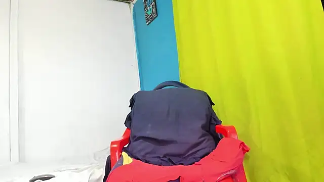 Snapshot of zackmontieel chatting on March 21, 9:34 am zackmontieel online show from March 21, 9:34 am