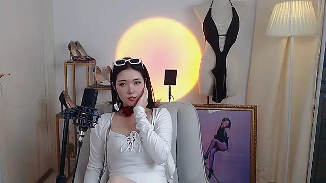 siji kiki online show from December 25, 12:47 pm